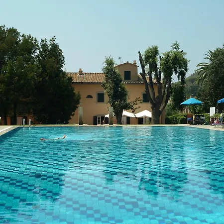Ośrodek wypoczynkowy Residenza Sant'anna Del Volterraio 5*